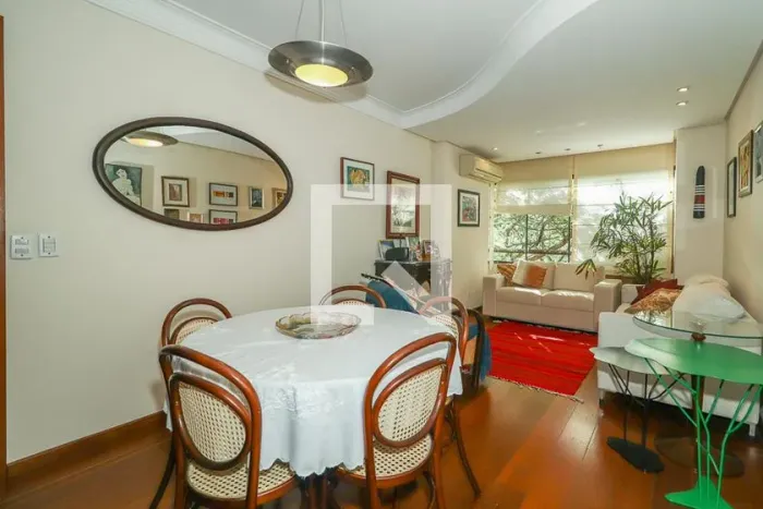 Apartamento à Venda - Petrópolis, 3 Quartos, 239 m2
