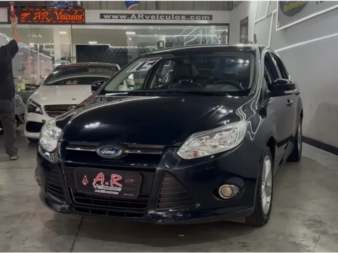 Ford Focus Sedan 2.0 16v/2.0 16V Flex 4P 2015