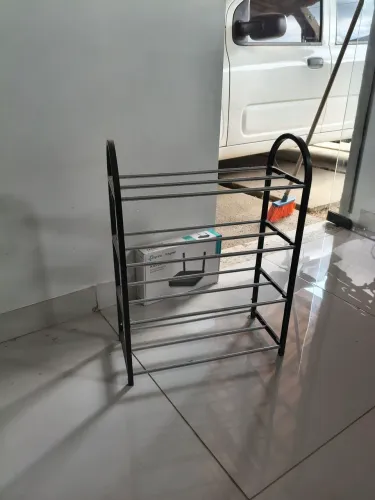 Sapateira de chão