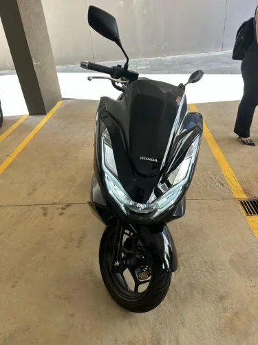 Honda PCX 160 DLX 2025