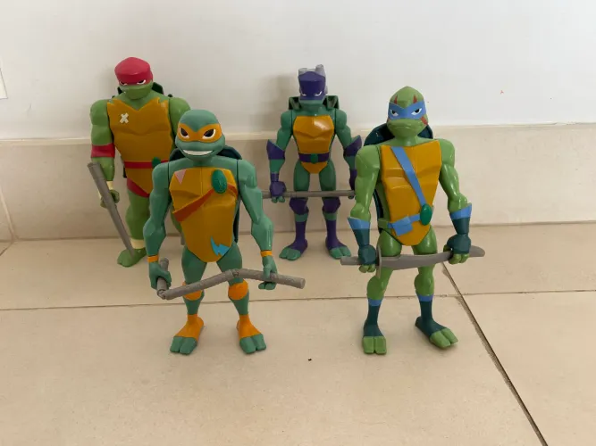 Bonecos tartarugas ninja