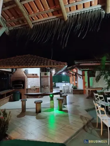 Pousada à venda com 6 quartos, sendo 2 suítes - Jardim Peruipe, Nova Viçosa, BA