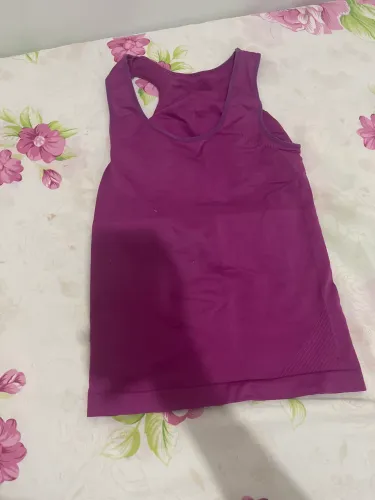 Roupa variadas por 6,00 reais cada