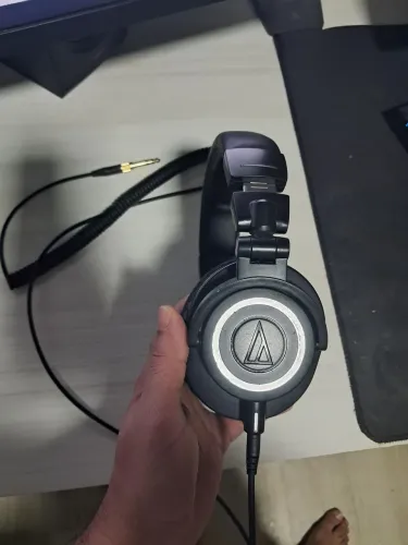 Fone de Ouvido Audio Technica ATH-M50x Gamer Produção Musical