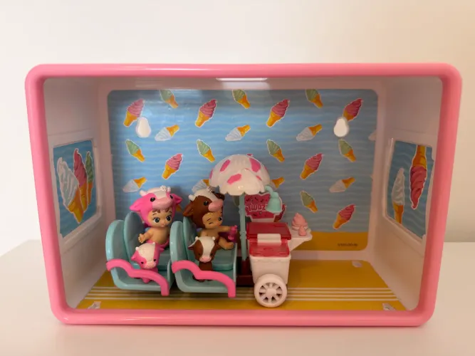 Boneco Twozies play set carrinho de sorvete
