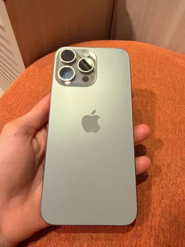 iPhone 15 PRO Max 256gb (muito novo)
