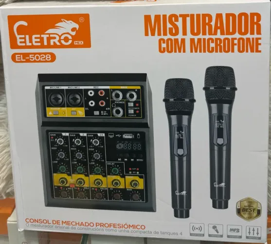 Mesa De Som 4 canais com 2,Microfones 