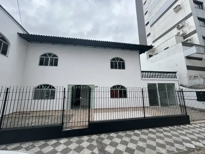 Casa comercial excelente localização