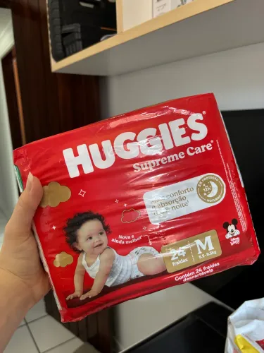 Huggies supreme care M