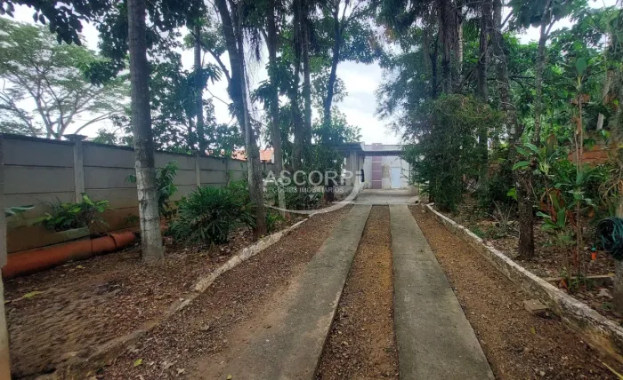 Chácara à venda no bairro Estância Lago Azul, Piracicaba.
