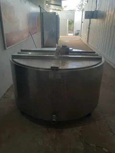 Refrigerador de LEITE 1000 litros 