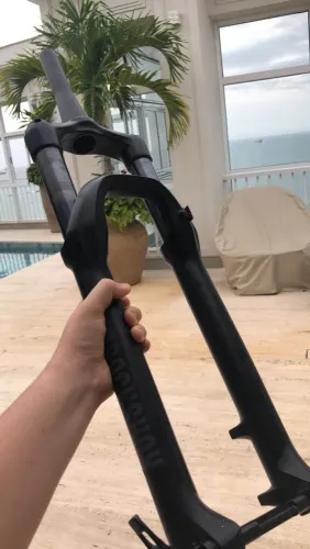 Suspensão rockshox 35 150mm