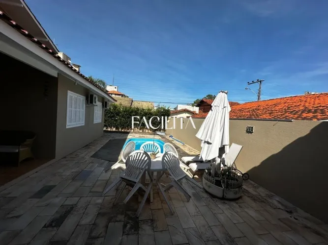 Casa com 3 quartos no bairro Cachoeira do Bom Jesus, Florianópolis