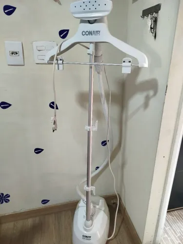 Passadeira de roupa à vapor