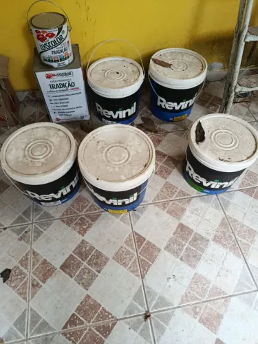 Lote de material de pintura: Tintas