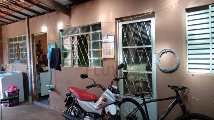 Casa com 1 dormitórios para venda no bairro Núcleo Habitacional Mary Dota
