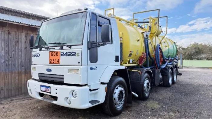 Caminhão Limpa Fossa Combinado - Ford Cargo 2422 2010