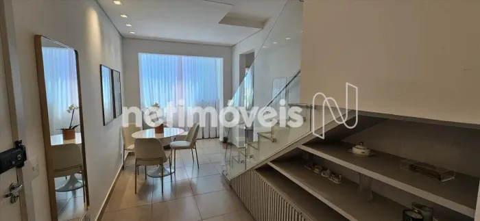 Cobertura Padre Eustáquio, com 104,94 m²; de área, 2 quartos, 1 suíte, 2 banheiros e 3 vag