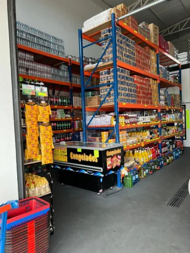 Galpão comercial de 260m² com escritório para venda - Santa Rita do Passa Quarto