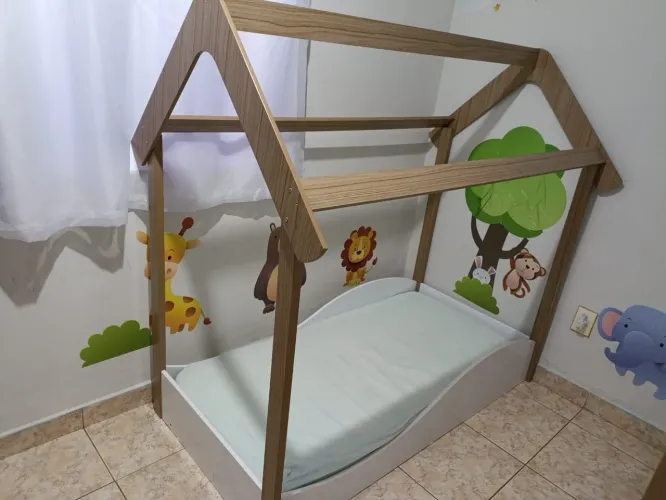 Cama Montessoriana Infantil com colchão