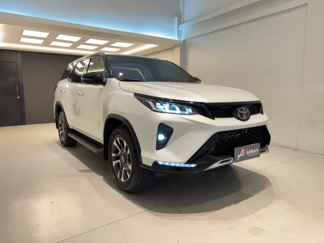 Toyota Hilux SW4 Diamond 2.8 TB 4X4 Die. Aut. 2026