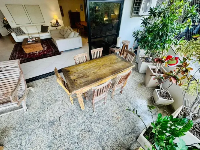 Apartamento 4 quartos mobiliado para alugar na Av. general Guedes da Fontoura, Jardim Ocea