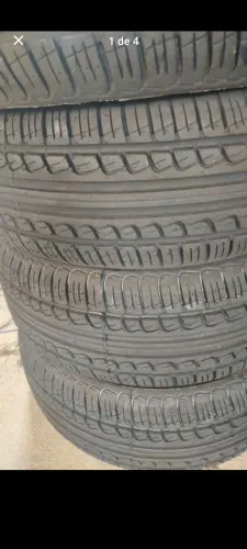 Vendo kit com 04 pneus remold 195/55 R 15 valor 750,00