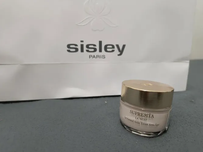 Sisley Paris - Supremya La Nuit - Creme anti-envelhecimento para área dos olhos