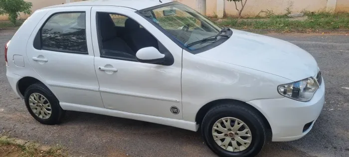 Fiat Palio 1.0 Economy Fire Flex 8V 4P 2013