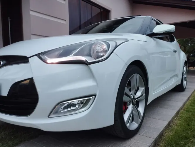 Hyundai Veloster 1.6 16V 140cv Aut. 2013