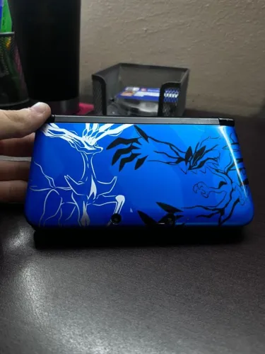 Nintendo 3DS XL versão Pokémon XY