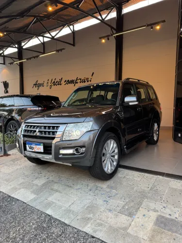 Mitsubishi Pajero HPE Full 3.2 4X4 T.i.dies. 5P AUT 2018