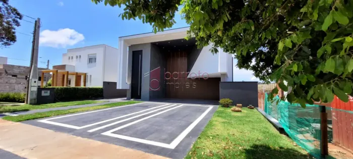CASA À VENDA NO CONDOMÍNIO RESERVA DA SERRA EM JUNDIAÍ/SP