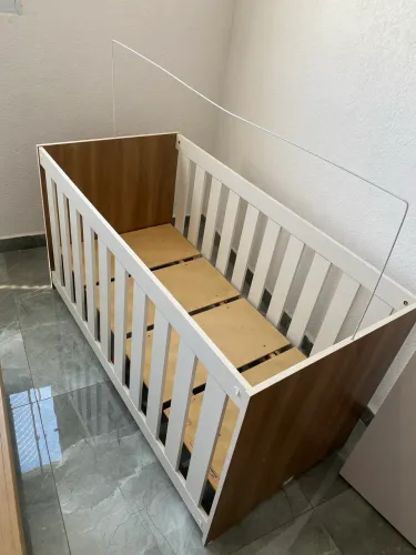 Berço e colchão