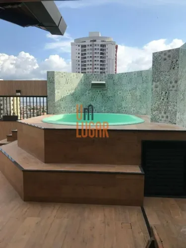 Cobertura Triplex Luxuosa com 3 suítes, Piscina e Churrasqueira à Venda no Ed. Barão de Ma