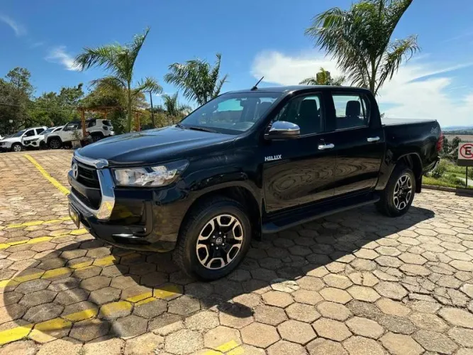 Toyota Hilux CD SRV 4X4 2.8 TDI Diesel Aut. 2022