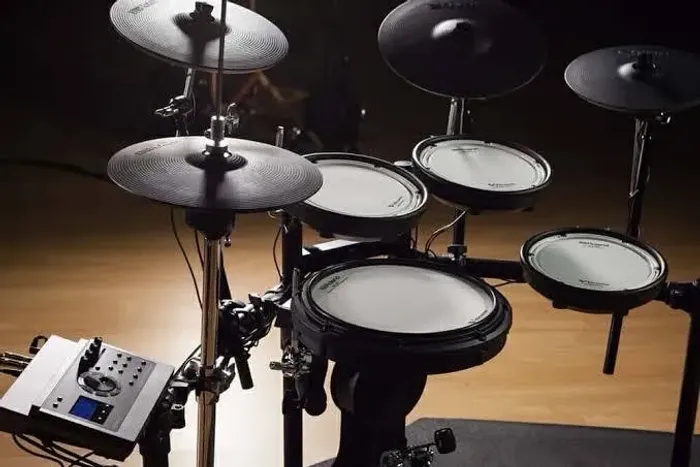 Bateria eletrônica Roland TD17-KVX2