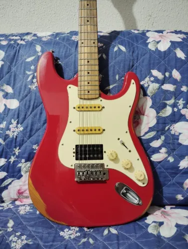 PROMOÇÃO IMPERDÍVEL PRA VENDER LIGEIRO - GUITARRA LYON (By Washburn)