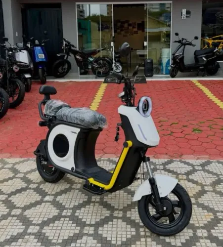 Moto elétrica 1000w modelo Q1 /32km/autonomia 50km/bateria Lithium nova( não precisa CNH)