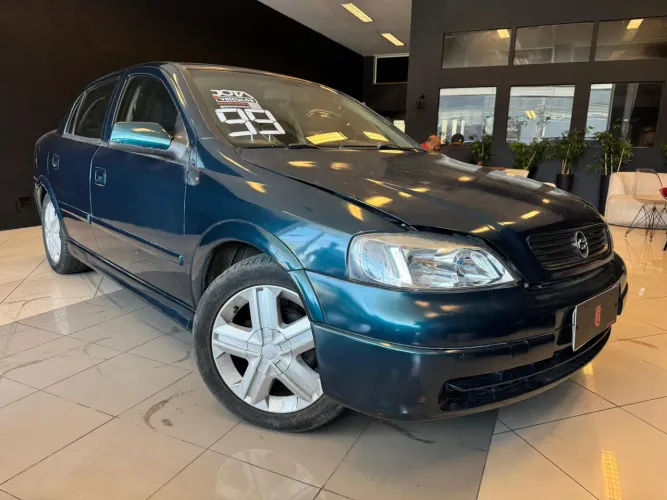 Chevrolet Astra Sedan/ GL Sedan 1.8 MPFI 4P (álcool) 1999