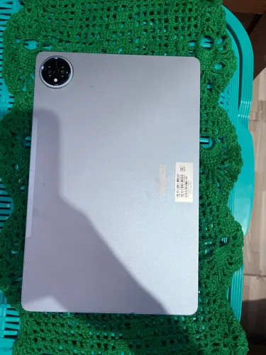 Vendo um tablet de 10.1 polegadas 
