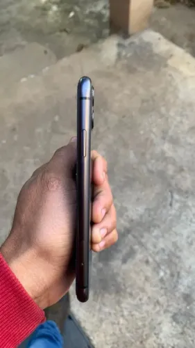 iPhone 11 89% nunca foi aberto excelente estado no pix um descontín 