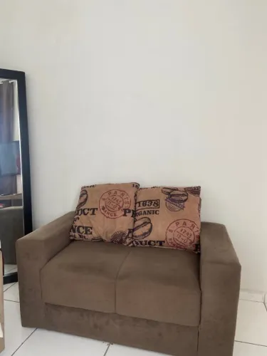 Vendo Sofá marrom 2 lugares