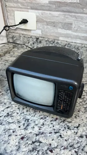 TV Diplomat Portátil 