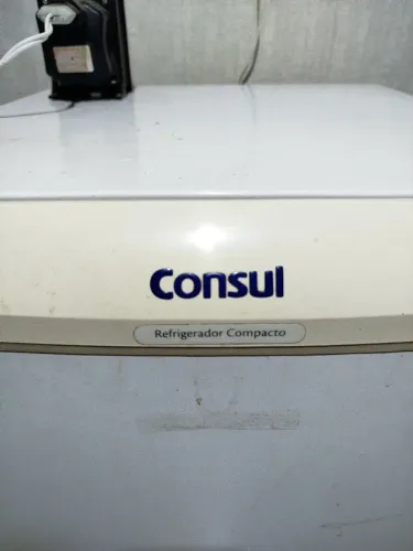 Frigobar Consul 120L 120/127V