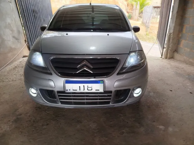 Citroen C3 Exclusive 1.4 Flex 8V 5P 2010