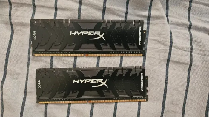 Memoria RAM 8gb 4000mhz - HyperX Predator (2 pentes)