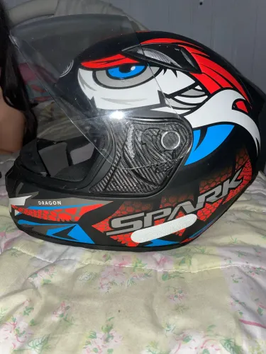 Capacete