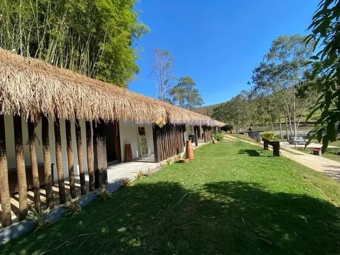 SÍTIO COM 3 DORMITÓRIOS À VENDA. RECANTO DE PAZ EM PETRÓPOLIS.