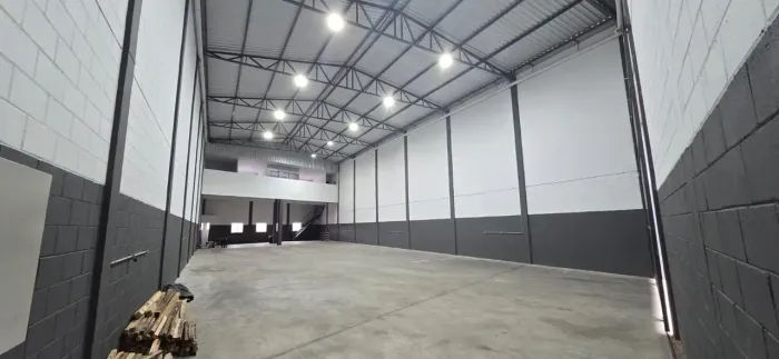 Galpão para Locação na Vila Paraíso  Guarulhos | 740m² | Escritório Pronto | Fácil Acesso 